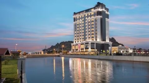DoubleTree by Hilton, Afyon